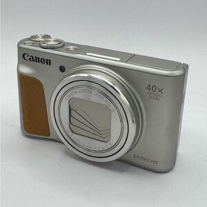 Canon SX740 HS - Silver Point-and-Shoot Camera with Battery, Charger & Case